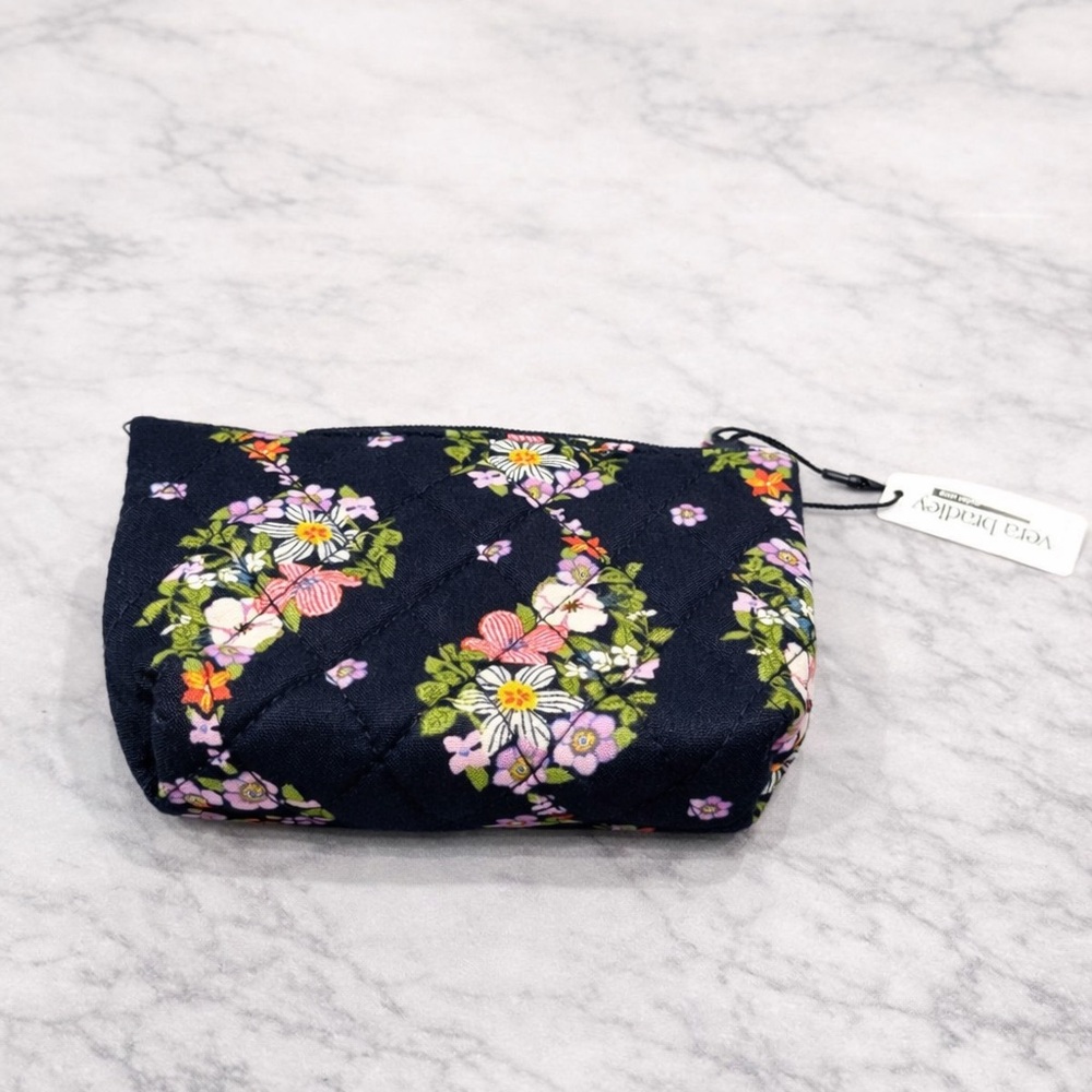Vera Bradley Navy Floral Paisley quilted Mini Wallet NWT